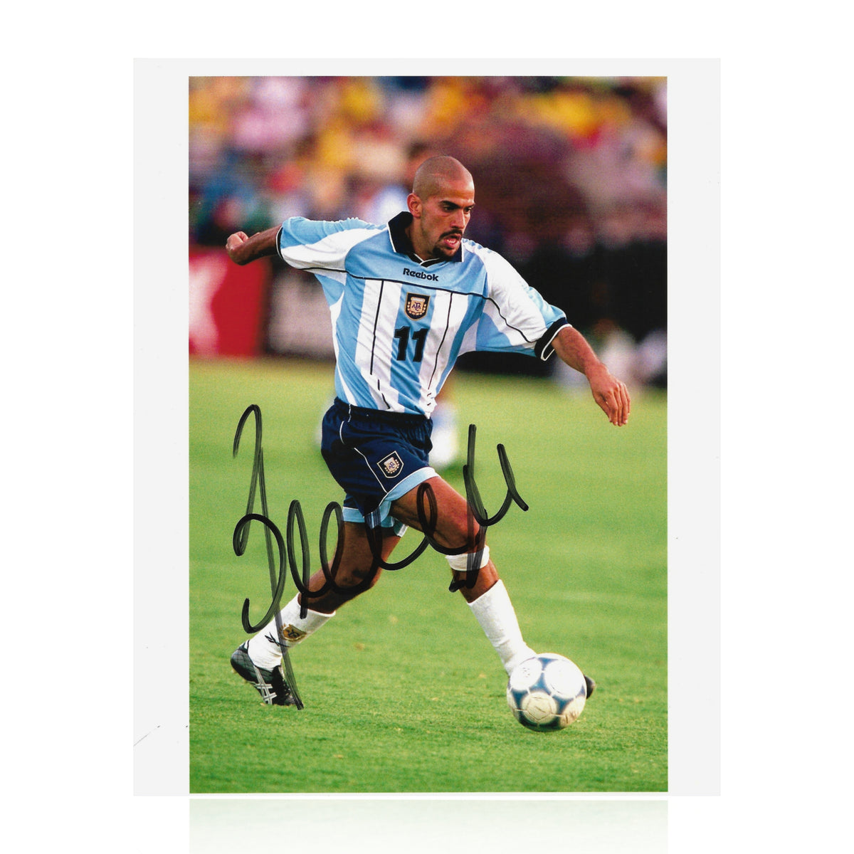 Juan Sebastian Veron Signed 10x8 Photo – The Collectors Corner