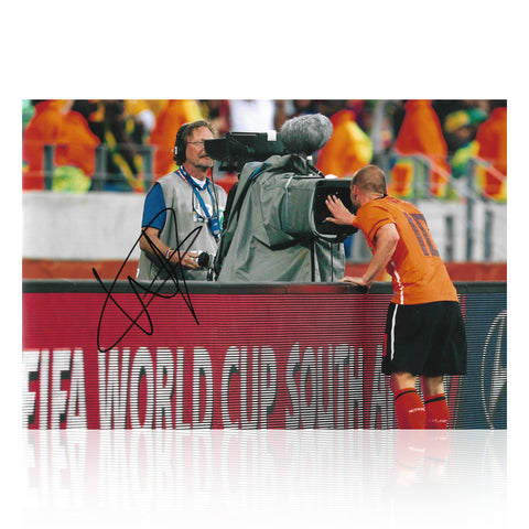 Wesley Sneijder Signed 12x8 Photo