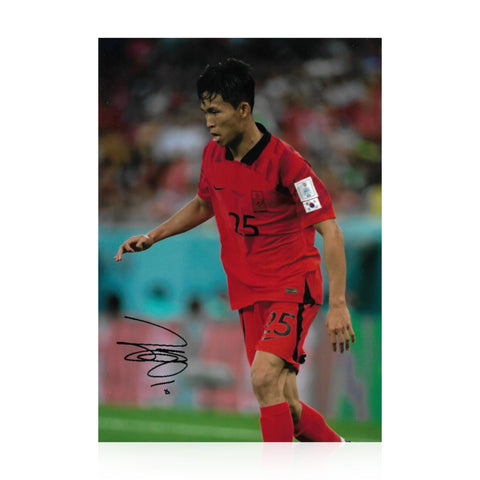 Jeong Woo-Yeong Signed A4 Photo