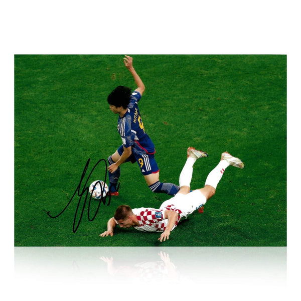 Kaoru Mitoma Signed A4 – The Collectors Corner