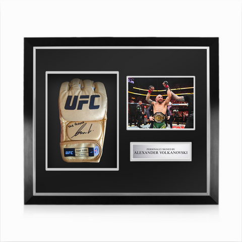 Alexander Volkanovski Signed Framed UFC Gold Glove with "The Great" inscription w/ PSA Authentication