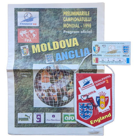 David Beckham Signed England Debut Pennant v Moldova (with Match Ticket and Matchday Programme)