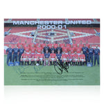 Manchester United 2000-01 Squad Signed 9x6.5 Team Photo Promo Card