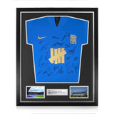 Squad Signed Framed 2025/26 Home Shirt