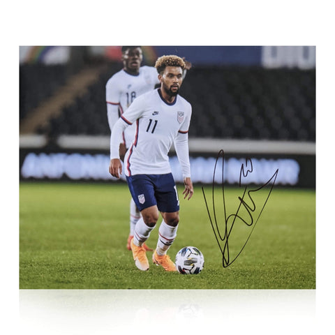 Konrad De La Fuente Signed 10x8 Photo